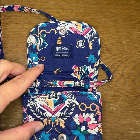 VERA BRADLEY Harry Potter Home to Hogwarts Carson Cell Phone Crossbody Bag Case - Picture 4 of 9